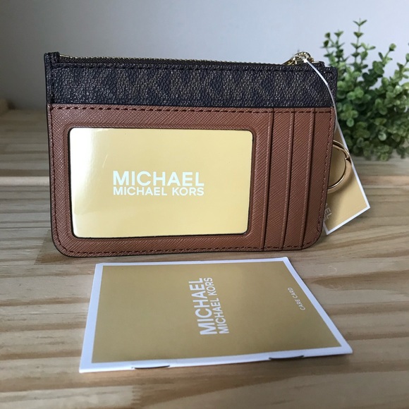 Michael Kors Card Holder🎈🎈 - Picture 2 of 6